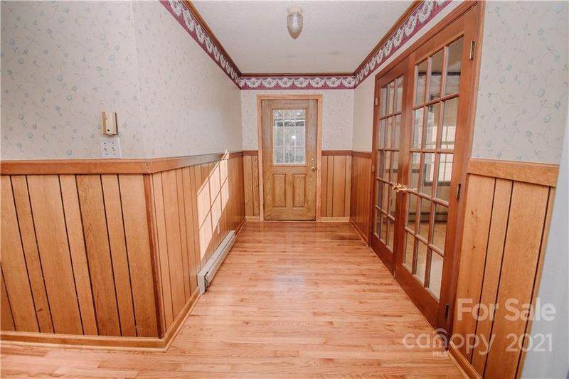 2437 Myra Ln, Lincolnton, NC 28092