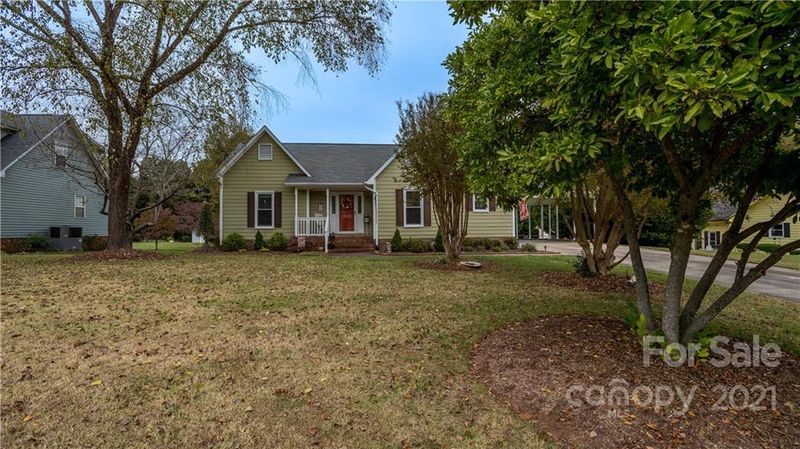 2028 Knotty Pine Trl, Gastonia, NC 28056