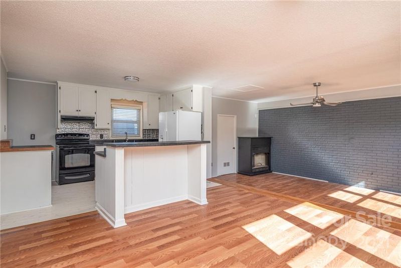 126 Jo Monni Loop, Statesville, NC 28625