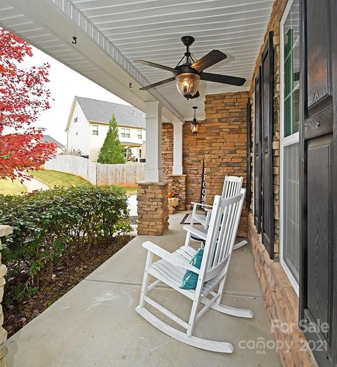 107 Milan Ct, Mooresville, NC 28115