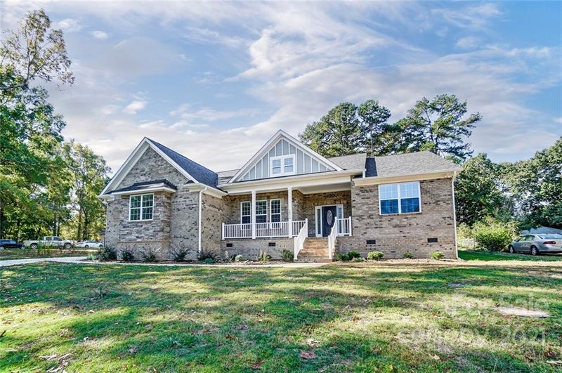 14916 Pawnee Trl, Matthews, NC 28104
