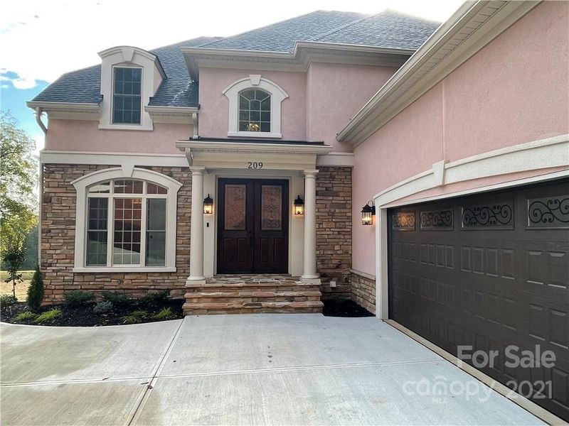 209 Mays Mill Dr, Cramerton, NC 28032