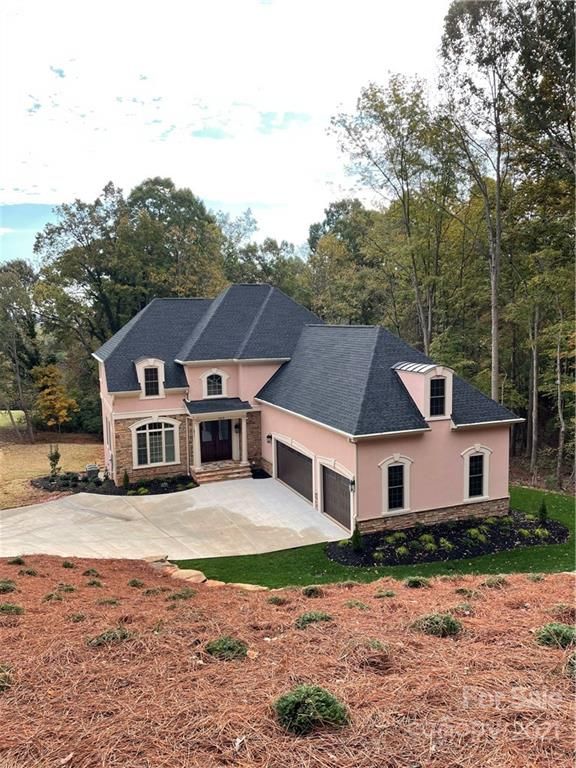 209 Mays Mill Dr, Cramerton, NC 28032