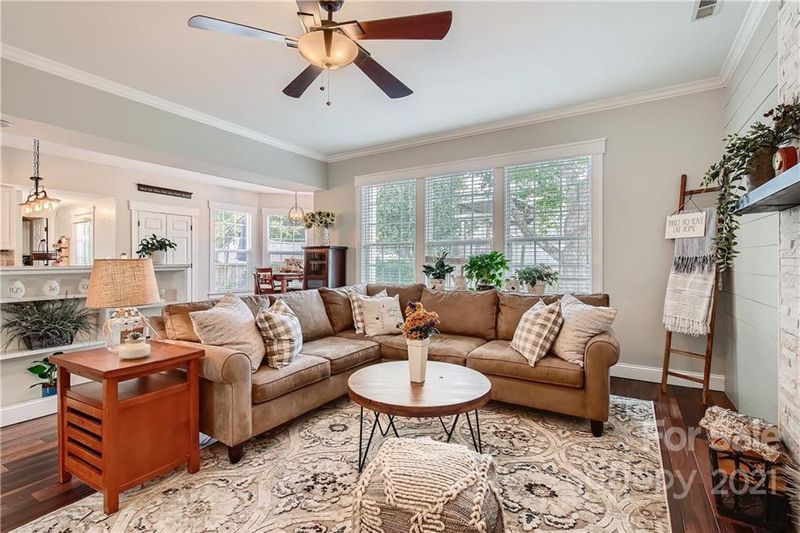7325 Denali Ln, Charlotte, NC 28216