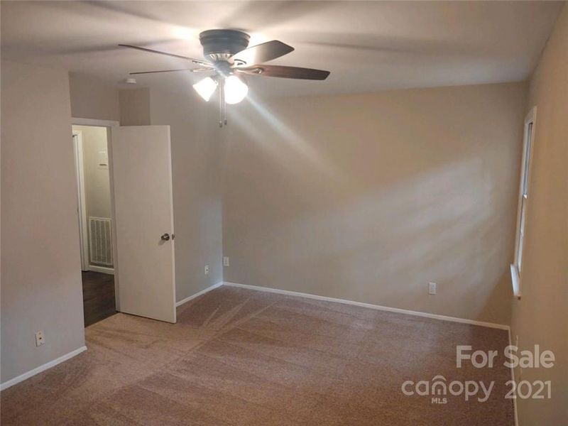 9608 Hinson Dr, Matthews, NC 28105
