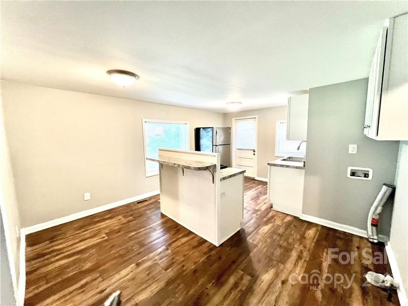 2321 Sunset Blvd, Charlotte, NC 28269