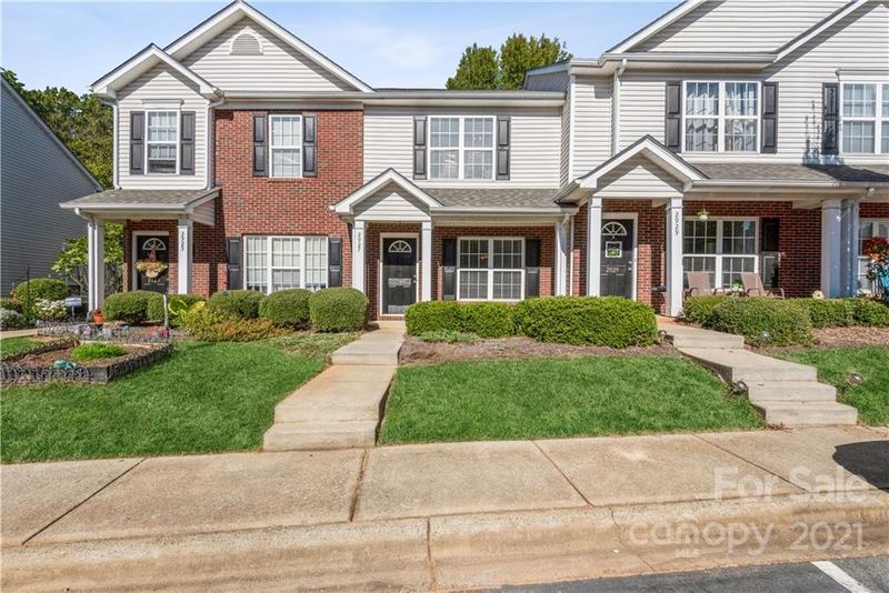 2927 Little Stream Ct, Matthews, NC 28105