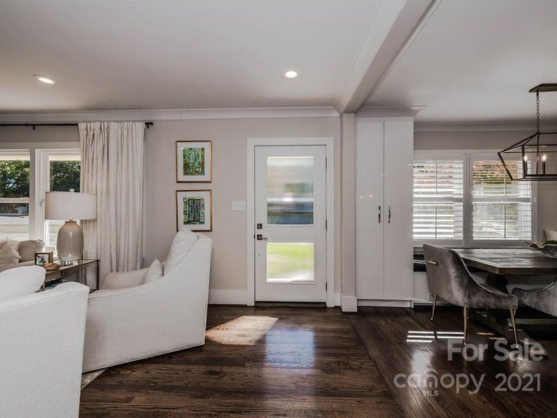 4516 Bradbury Dr, Charlotte, NC 28209