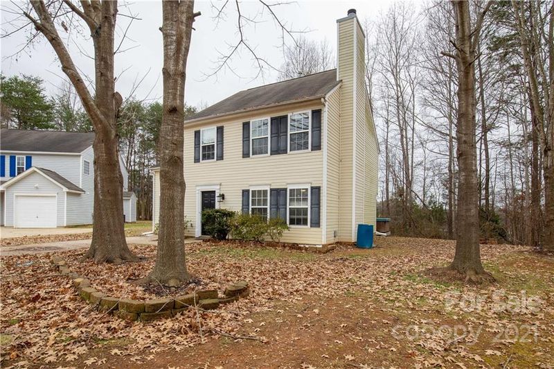 1807 Endeavor Ln, Clover, SC 29710