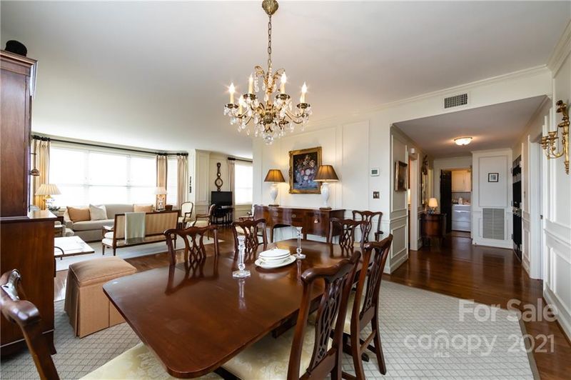 1530 Queens Rd #1001, Charlotte, NC 28207