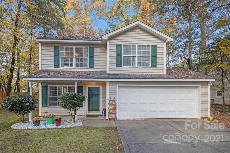 244 Forest Oak Dr, Clover, SC 29710