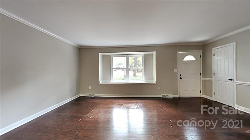 2944 Heathgate Rd, Charlotte, NC 28226