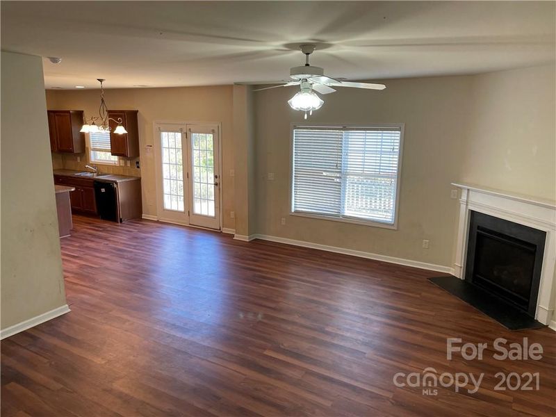 9935 Barrands Ln, Charlotte, NC 28278
