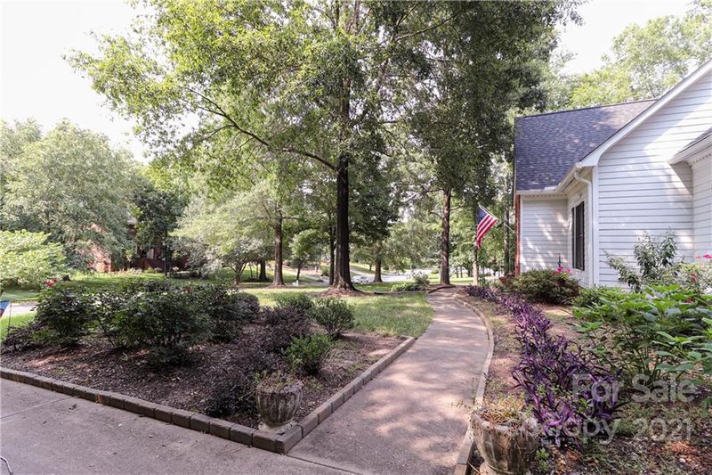1002 Woodhurst Dr, Monroe, NC 28110