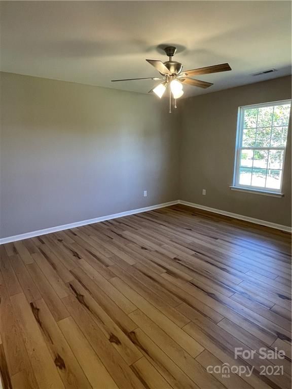 6133 Avalon Dr, Kannapolis, NC 28081