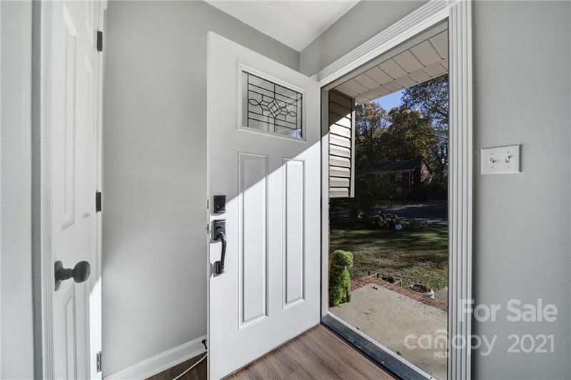 5123 Glenbrier Dr, Charlotte, NC 28212