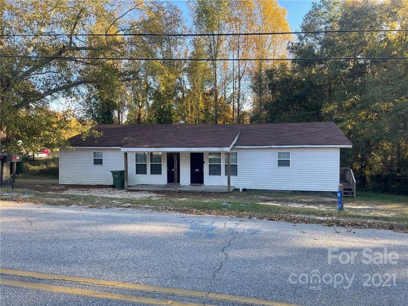 513 W Richland St, Kershaw, SC 29067