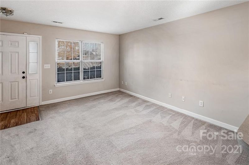 2168 Mallard Pointe Dr, Kannapolis, NC 28083