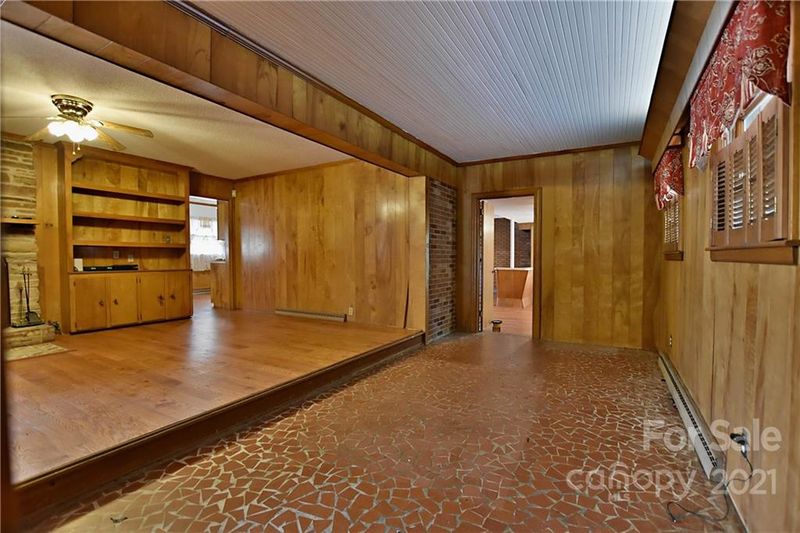 107 Fairview Dr, Chester, SC 29706
