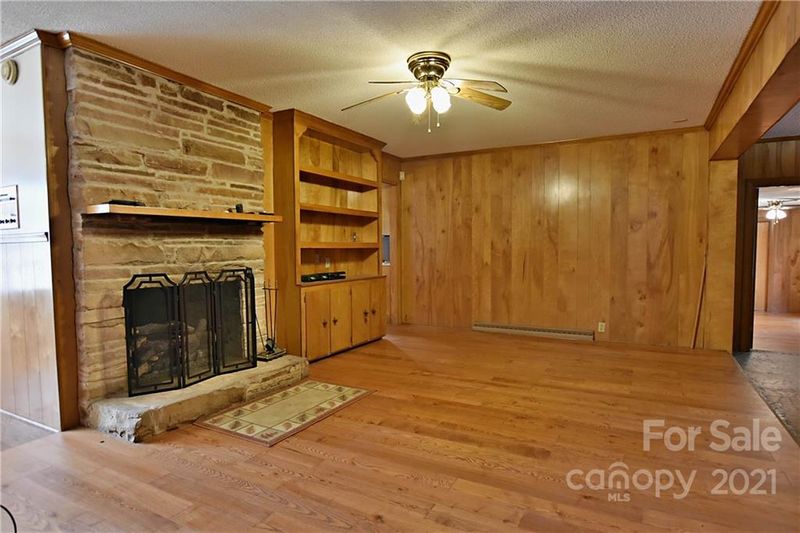 107 Fairview Dr, Chester, SC 29706