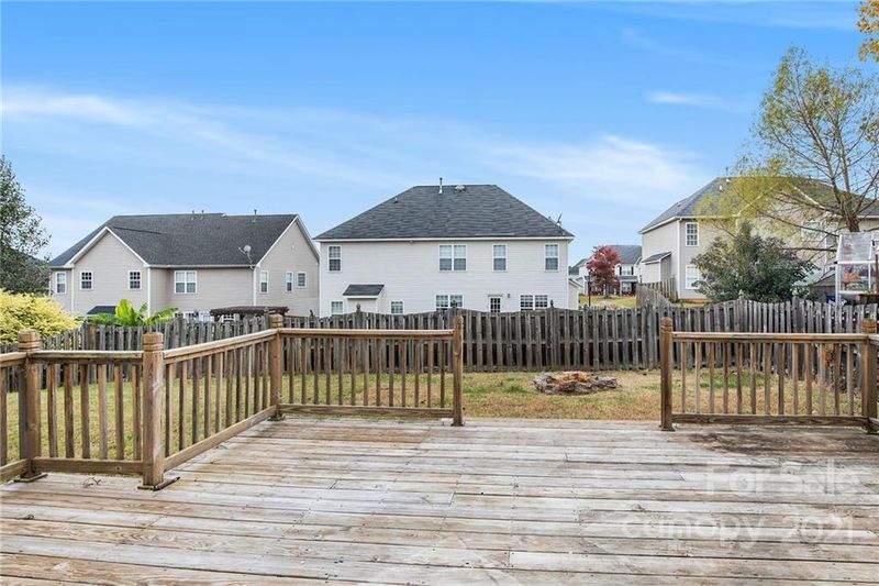 127 Elba Dr, Mooresville, NC 28115