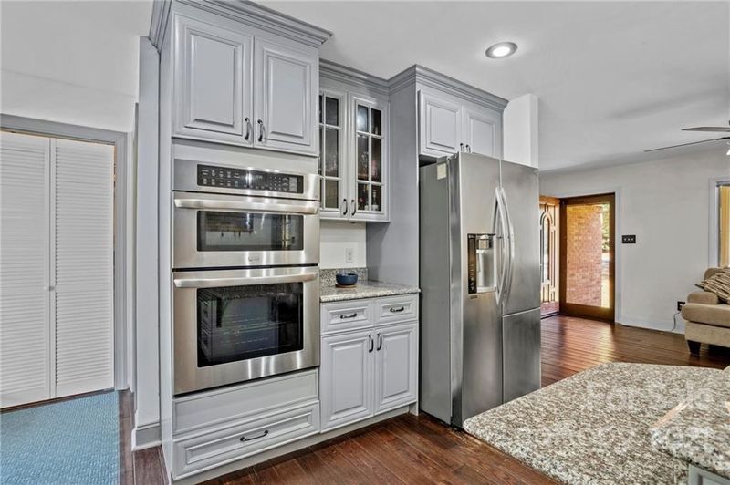 21801 Torrence Chapel Rd, Cornelius, NC 28031
