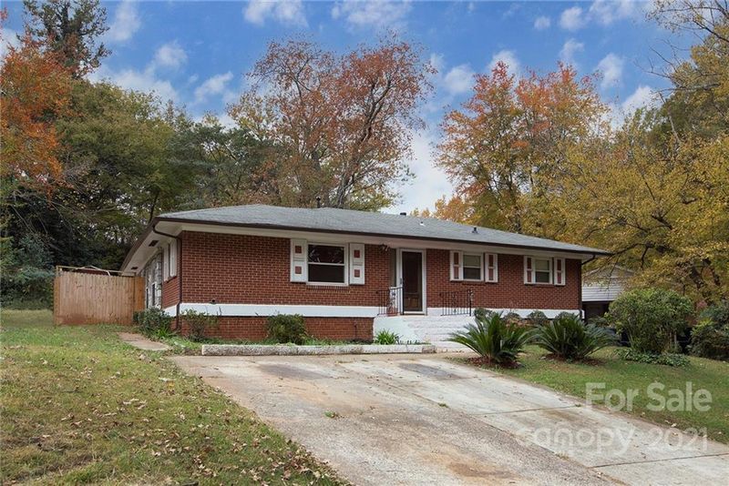 627 Wilbrown Cir, Charlotte, NC 28217