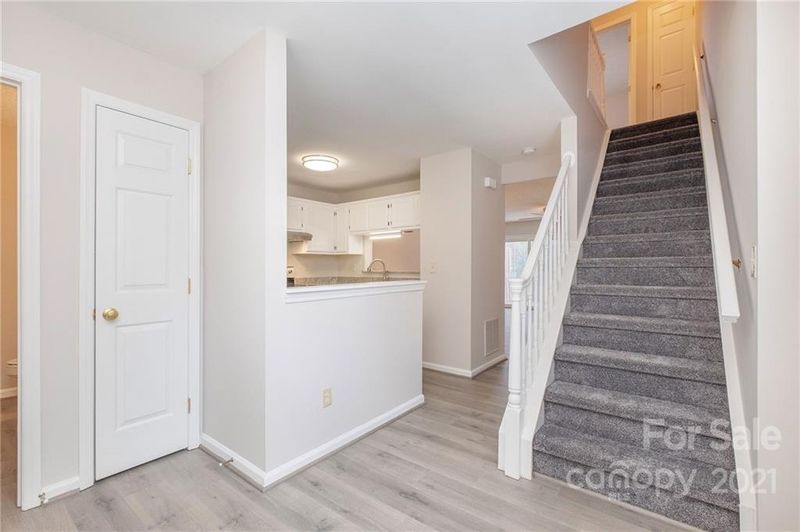 1215 Maple Shade Ln, Charlotte, NC 28270