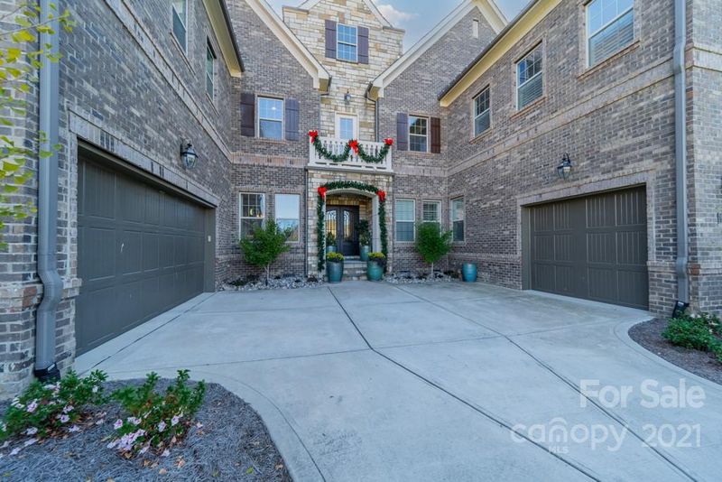 9708 Chimera Dr, Waxhaw, NC 28173