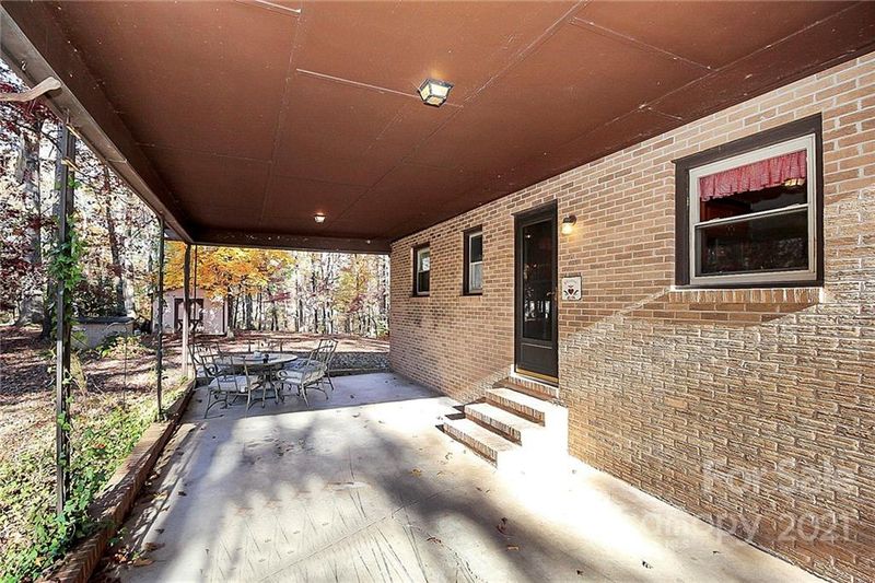 5654 Lewis Rd, Gastonia, NC 28052