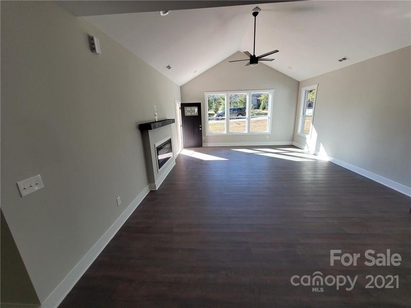111 Hollifield St, Gastonia, NC 28056