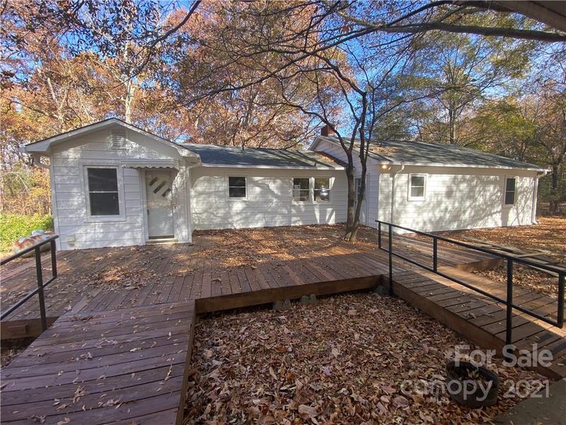 132 Marlow Ln, Dallas, NC 28034