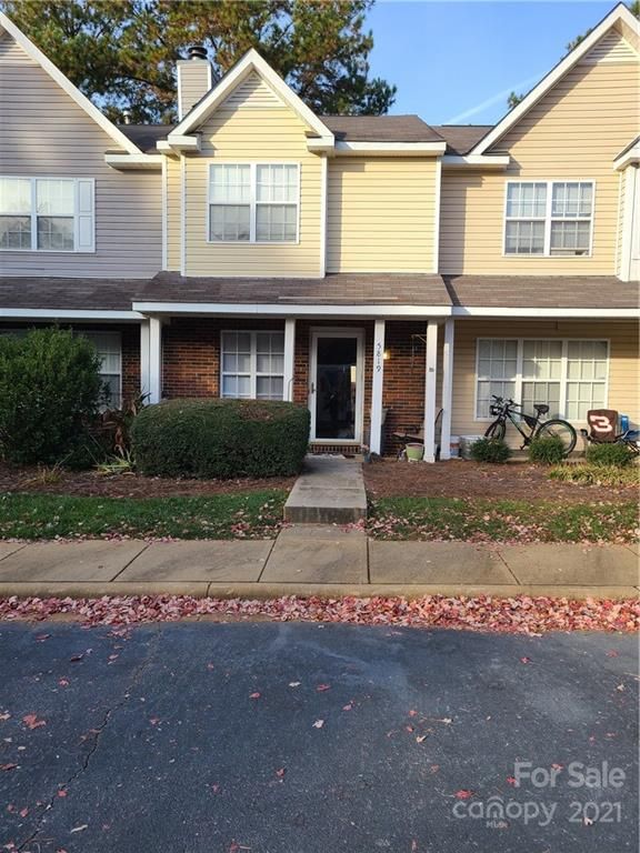 5819 Cougar Ln, Charlotte, NC 28269