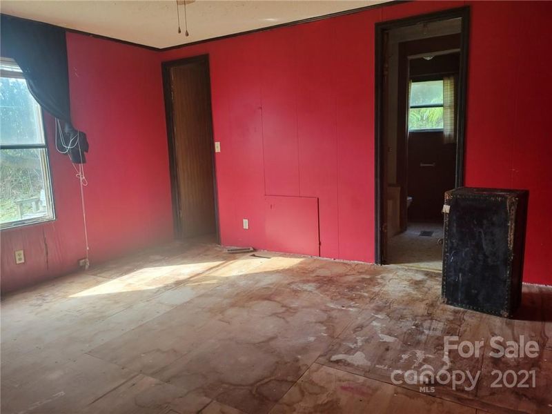 127 Nicholson Rd, Lincolnton, NC 28092