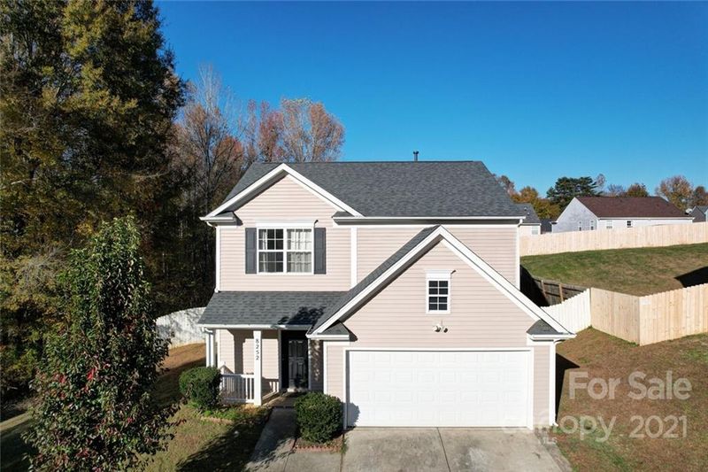 8252 Weeping Fig Ln, Charlotte, NC 28215