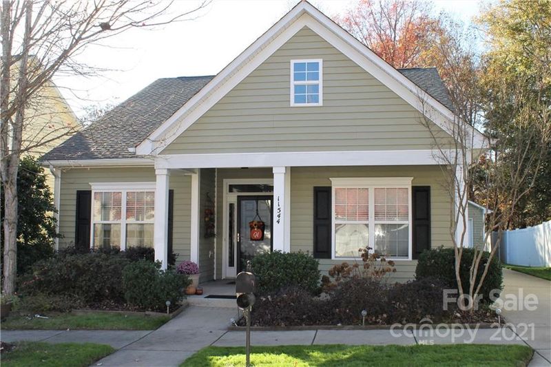 11544 Heritage Green Dr, Cornelius, NC 28031