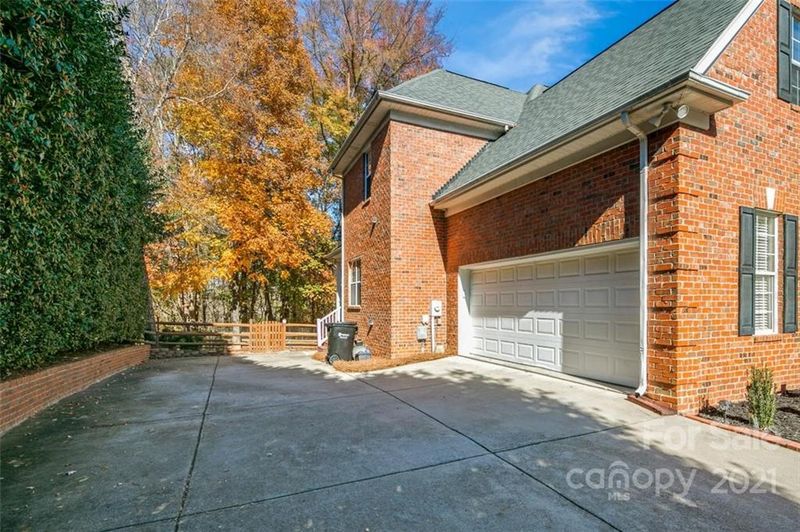 1011 Potters Bluff Rd, Monroe, NC 28110