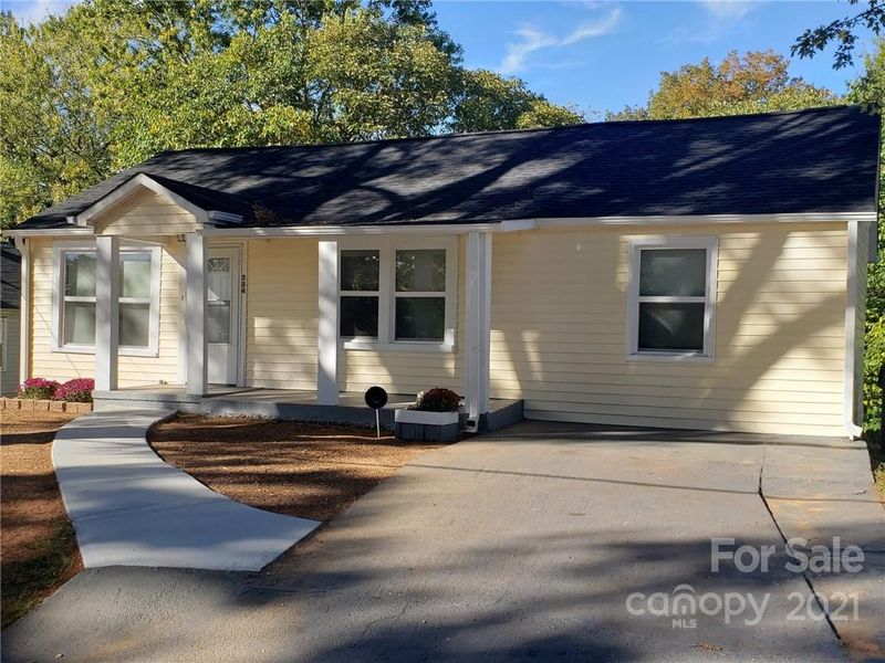 334 7th Ave SW, Hickory, NC 28602