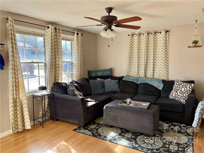 1206 Stephens St, Conover, NC 28613