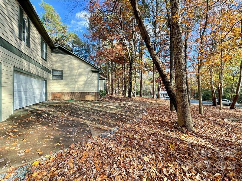 2313 Gladiateur Ct, Matthews, NC 28105