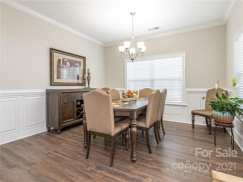127 Coral Rutledge Dr, Mount Holly, NC 28120