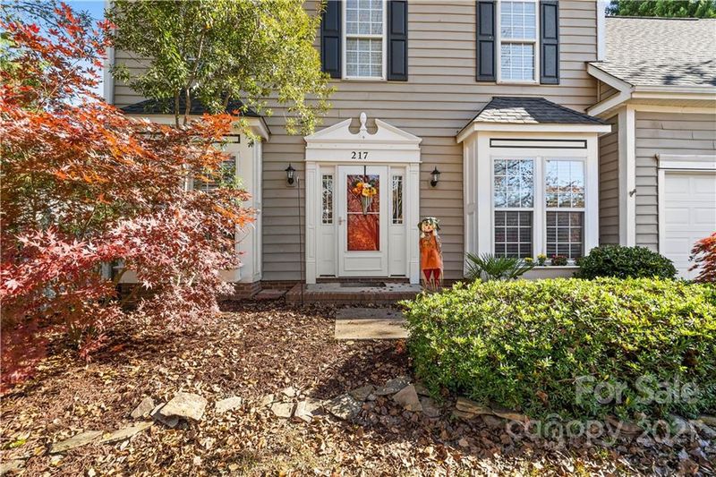 217 Pond View Ln, Fort Mill, SC 29715