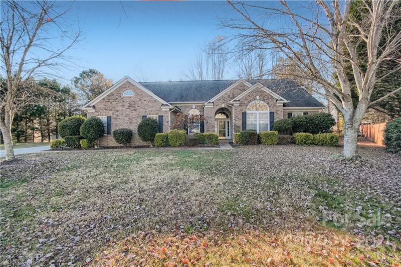 7105 Forrest Rader Dr, Mint Hill, NC 28227