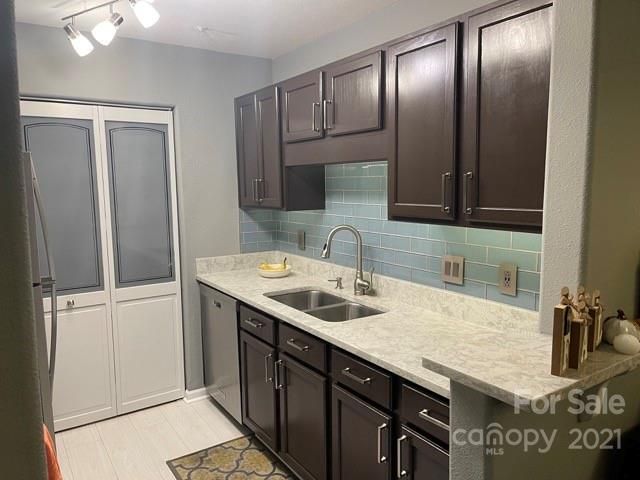 3879 Carl Parmer Dr, Harrisburg, NC 28075