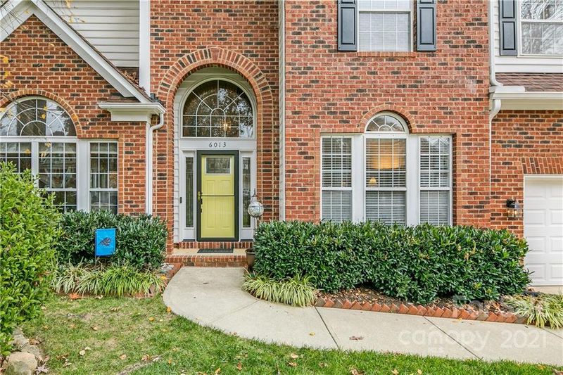 6013 Swanston Dr, Charlotte, NC 28269