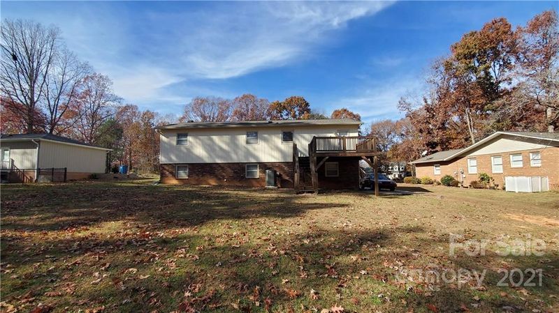 2844 16th Street Cir NE, Hickory, NC 28601