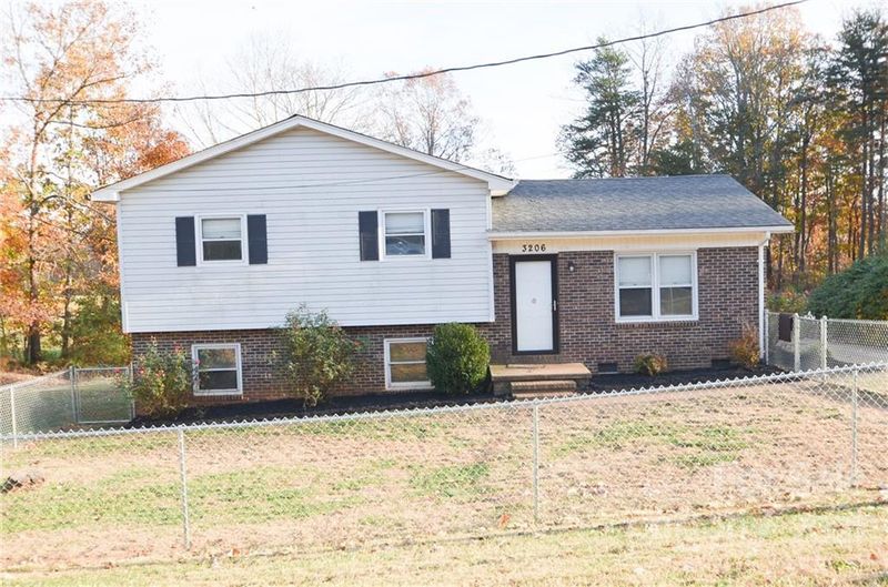 3206 Lynn Mountain Rd, Vale, NC 28168