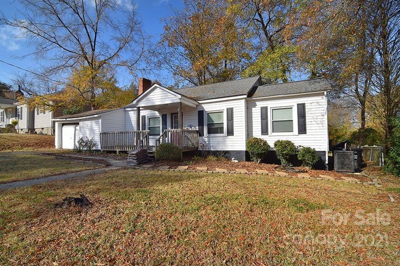 22 Walnut Ave, Concord, NC 28027