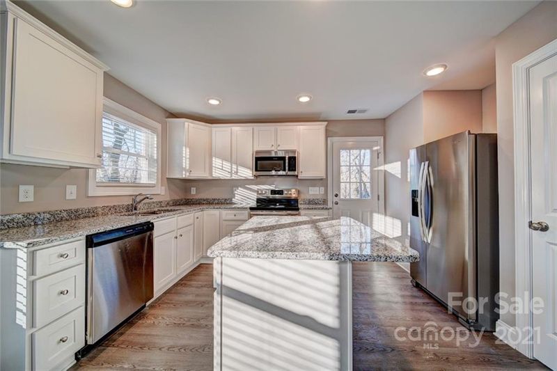 80 Alpha Ct, Concord, NC 28027