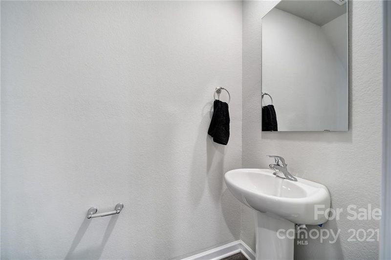 2116 Lanza Dr, Charlotte, NC 28215